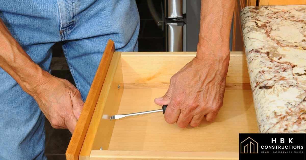 How to Choose the Perfect Kitchen Cabinet Hardware