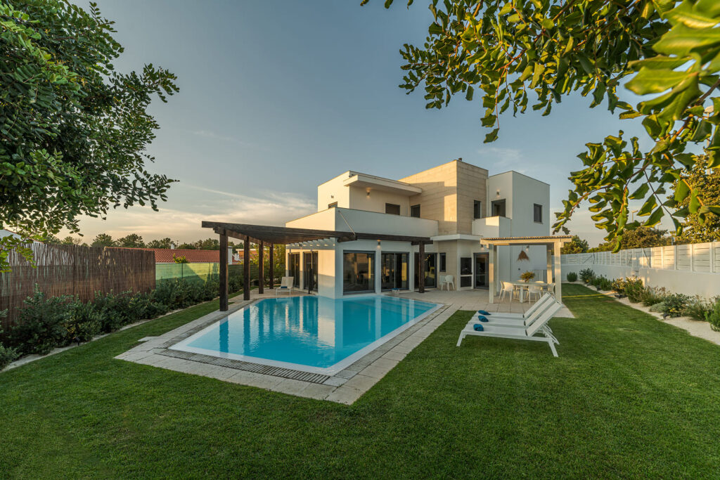 swimming pool restoration in Melbourne