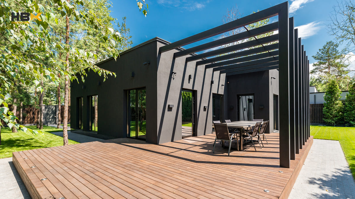 bioclimatic louvered pergola in a Melbourne backyard