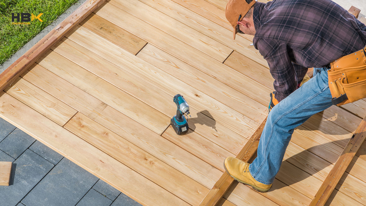 low maintenance composite decking in a Melbourne backyard