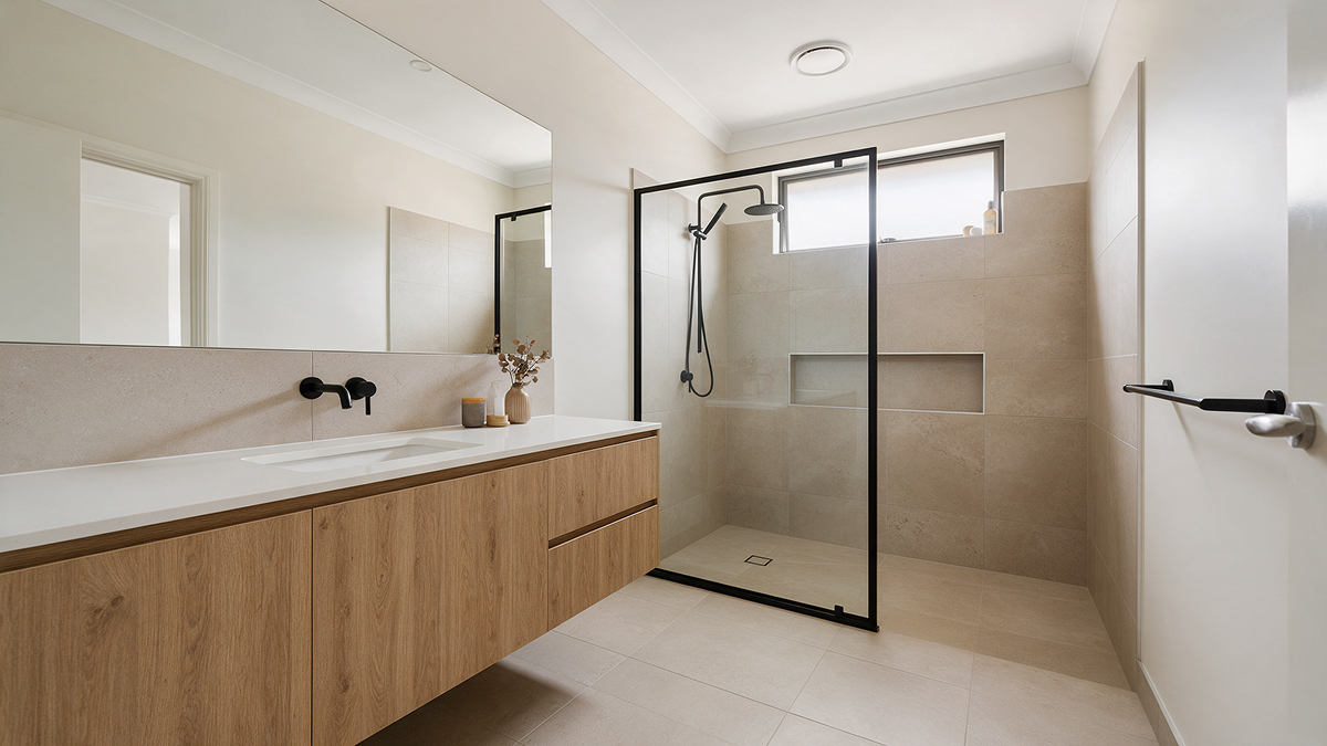 03-renovated-bathroom-brick-veneer-home